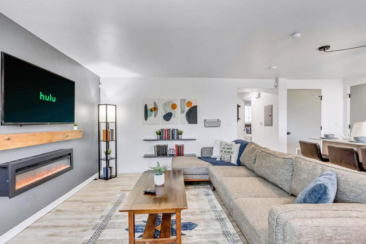 Cozy For Bookworms - Laundry - King Bed - Parking Apartment ซอลต์เลคซิตี้ ภายนอก รูปภาพ