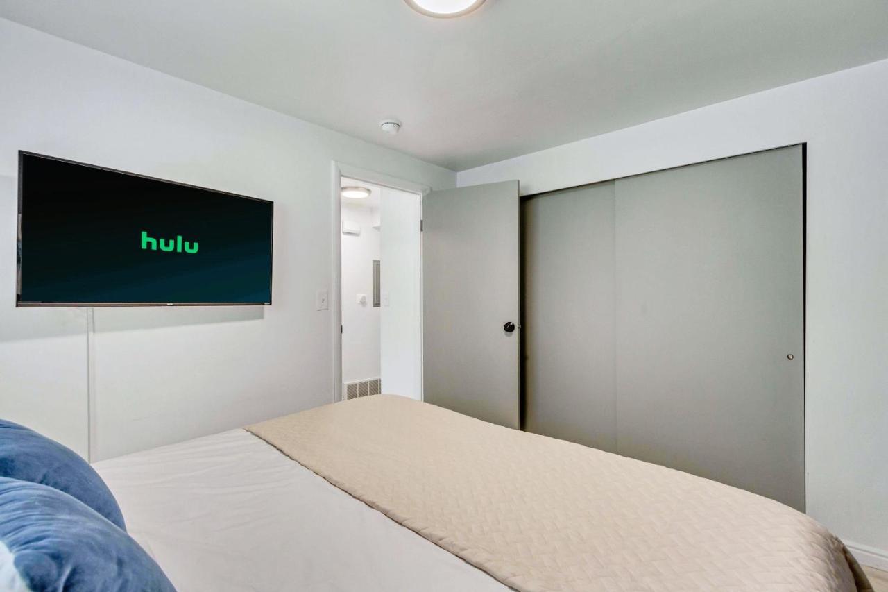 Cozy For Bookworms - Laundry - King Bed - Parking Apartment ซอลต์เลคซิตี้ ภายนอก รูปภาพ